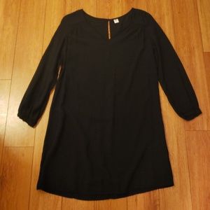 Blaxk long sleeved dress